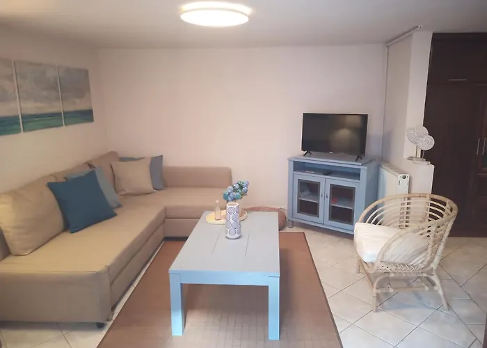 Plateia Apartments