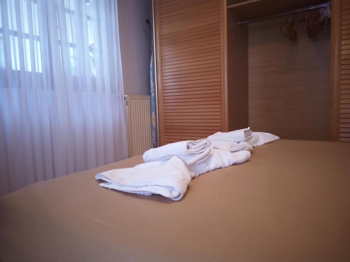 Plateia Apartment *