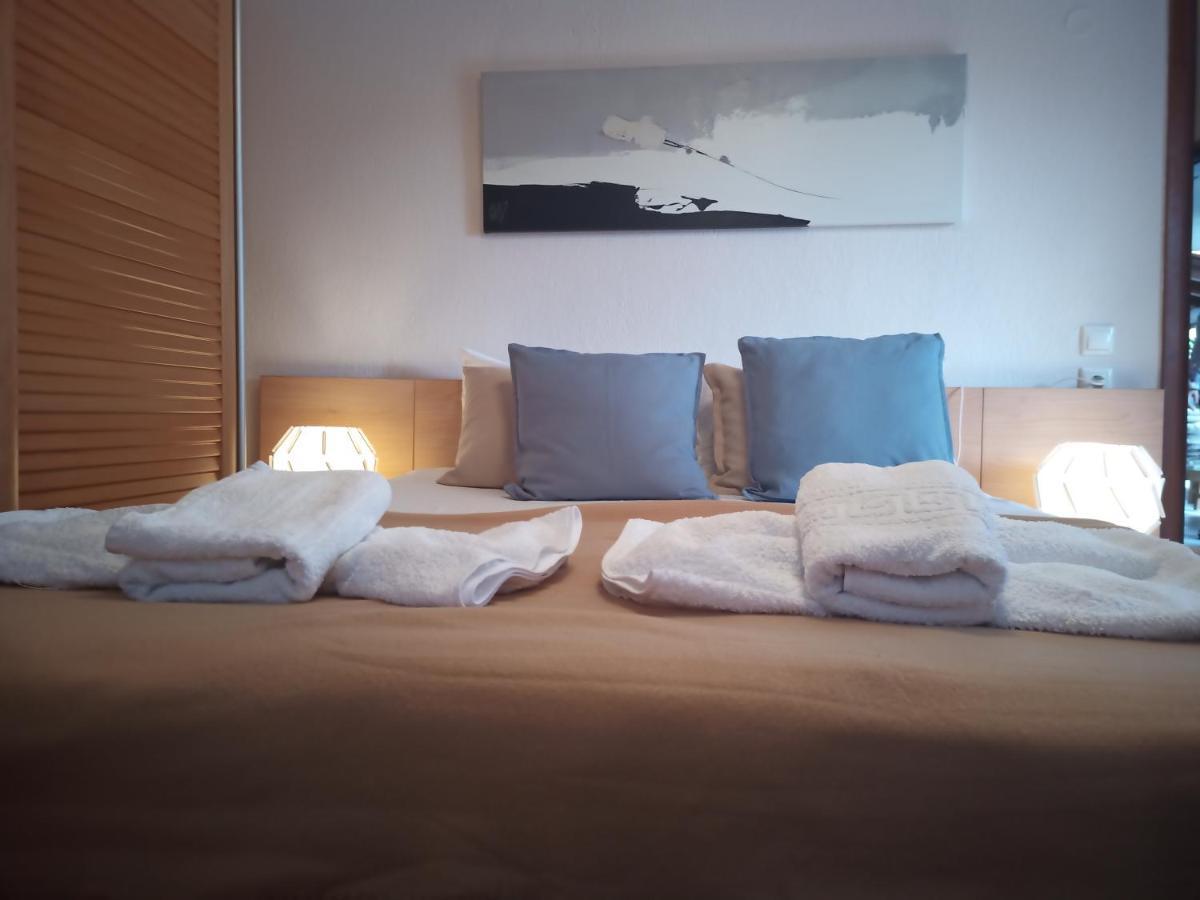 Plateia Apartment *